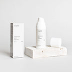 Vielö Organic Hyaluron Day Cream moisturizing face cream with low and high molecular weight hyaluronic acid, apricot kernel oil, camomile and arnica extracts for firm, elastic and hydrated skin, minimalist clean skincare product shot.